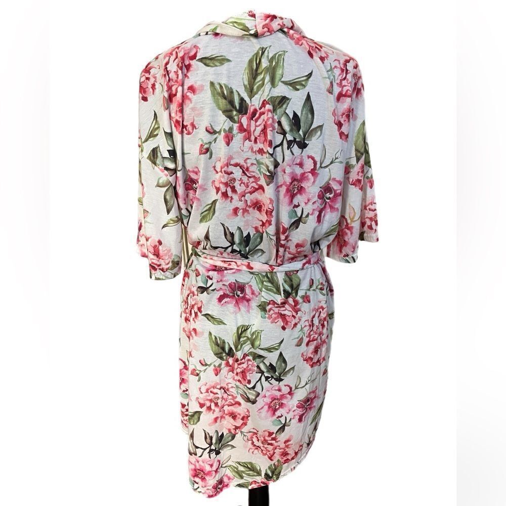 Show Me Your Mumu Brie Floral Robe Size OS - Picture 6 of 10